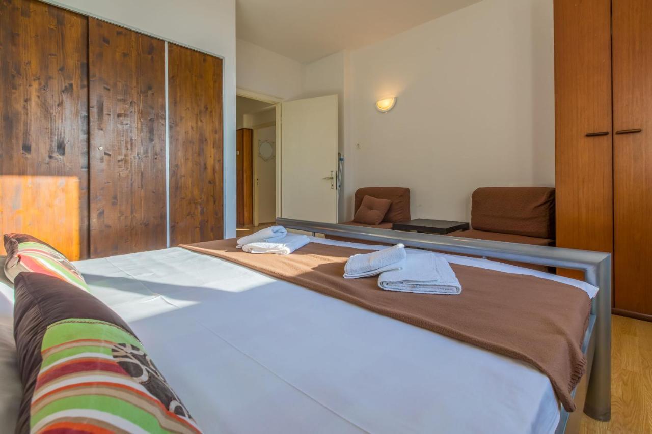 Apartment Roni Crikvenica Ngoại thất bức ảnh